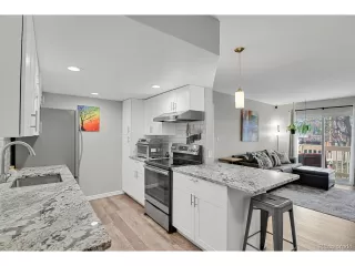 Photo #4: 2256994 Listing