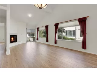 Photo #6: 2258823 Listing