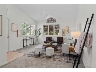 Photo #5: 2262249 Listing