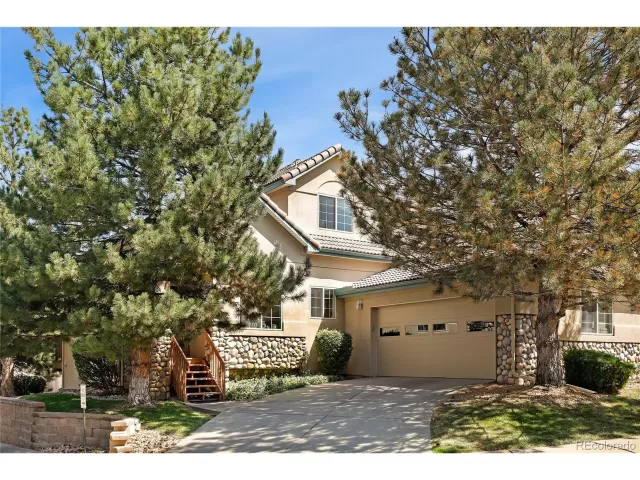 MLS: 2263221 Condo For Sale