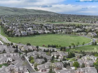 Photo #4: 2265907 Listing 