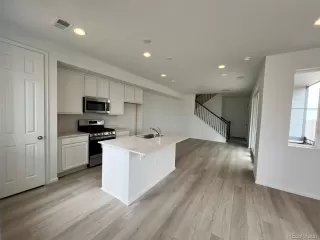 Photo #2: 2268737 Listing