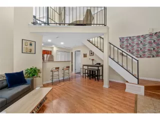 Photo #2: 2271998 Listing
