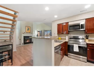 Photo #3: 2271998 Listing
