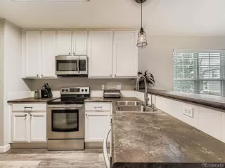 Photo #4: 2272531 Listing