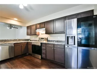Photo #5: 2274254 Listing
