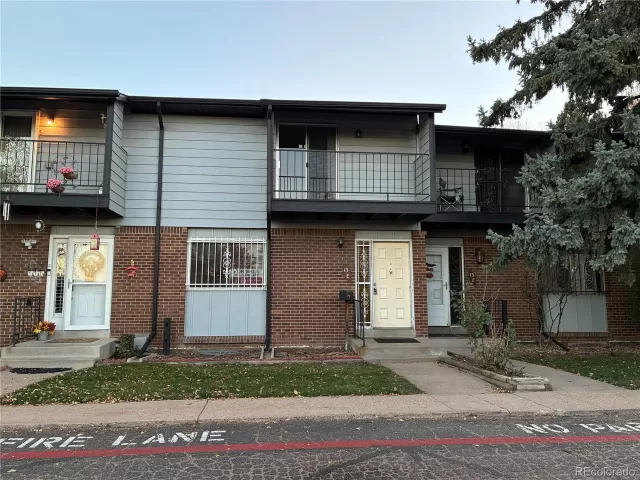 MLS: 2274766 Condo For Sale