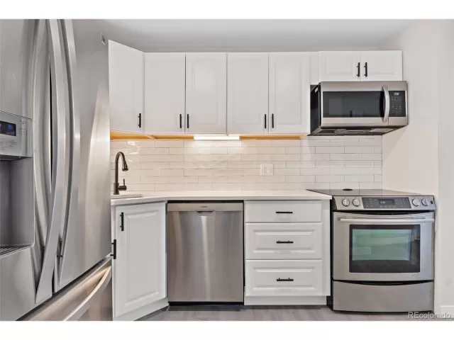 MLS: 2276714 Condo For Sale