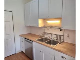 Photo #5: 2276788 Listing 