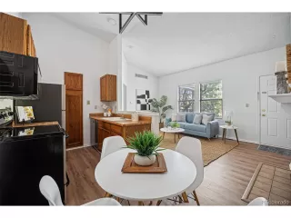 Photo #2: 2277937 Listing 