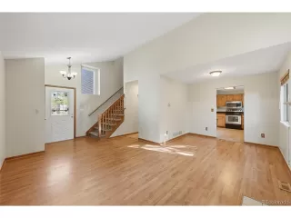 Photo #5: 2278090 Listing 