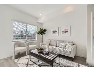 Photo #2: 2279521 Listing