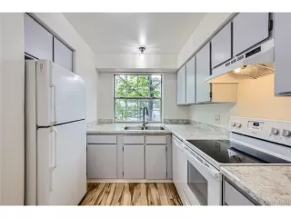 Photo #6: 2279661 Listing 