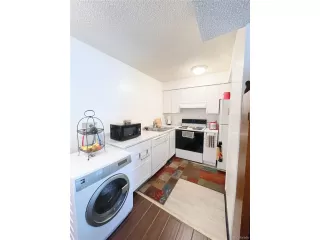 Photo #3: 2281663 Listing 