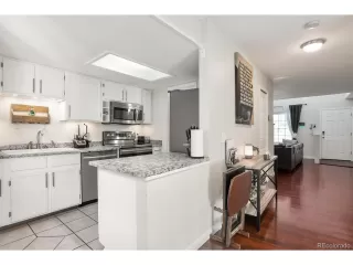 Photo #2: 2281740 Listing