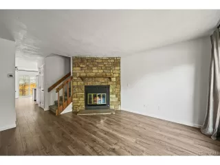 Photo #5: 2283627 Listing