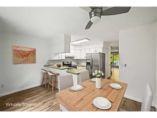 Photo #6: 2283627 Listing