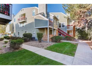 More Details about MLS # 2283644 : 962 S DEARBORN WAY 12 AURORA CO 80012