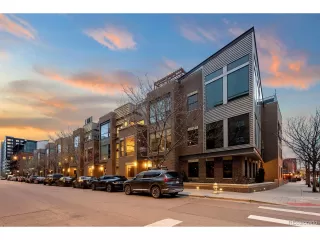 Photo #2: 2284218 Listing 