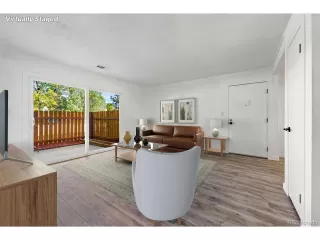 Photo #5: 2285651 Listing 