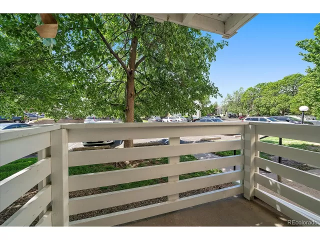 MLS: 2286320 Condo For Sale