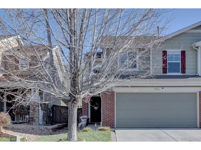 MLS: 2286332 Condo For Sale