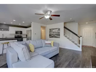 Photo #3: 2286332 Listing