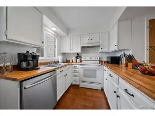 Photo #6: 2288478 Listing