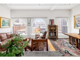 Photo #3: 2294091 Listing