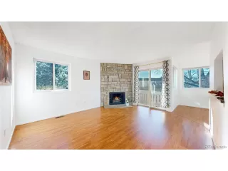 Photo #4: 2295199 Listing 