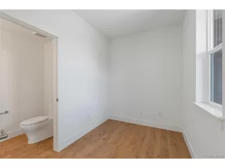 Photo #4: 2296375 Listing