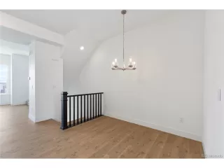 Photo #6: 2296375 Listing