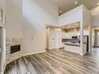 Photo #4: 2296966 Listing