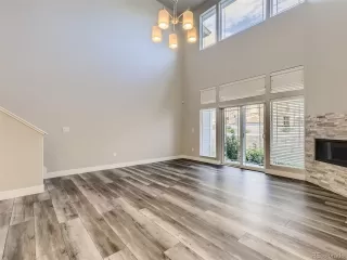 Photo #5: 2296966 Listing