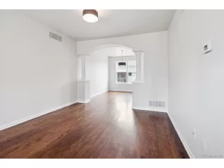 Photo #4: 2298103 Listing