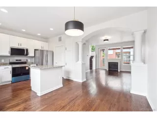 Photo #6: 2298103 Listing