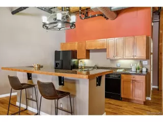 Photo #3: 2298459 Listing