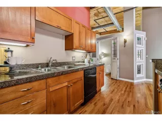 Photo #4: 2298459 Listing