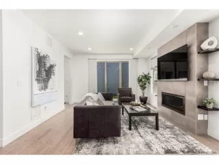 Photo #3: 2299954 Listing