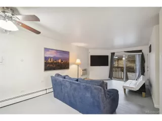 Photo #6: 2300487 Listing 