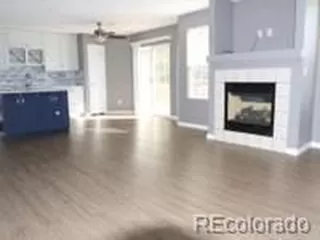 Photo #3: 2302098 Listing