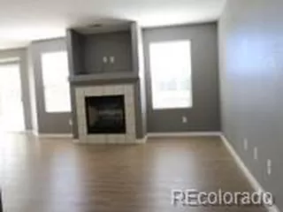 Photo #4: 2302098 Listing