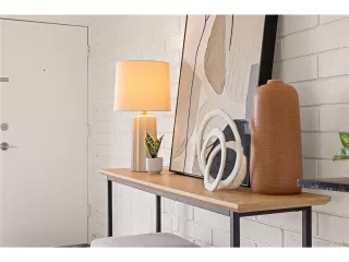 Photo #6: 2304093 Listing