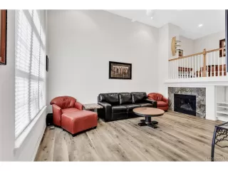 Photo #3: 2304663 Listing