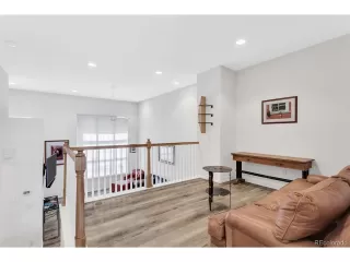 Photo #5: 2304663 Listing