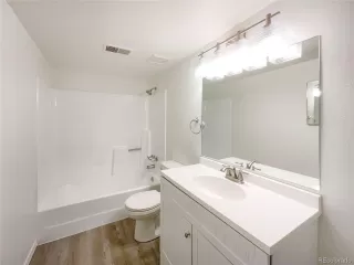 Photo #6: 2305598 Listing 