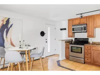 Photo #2: 2306366 Listing