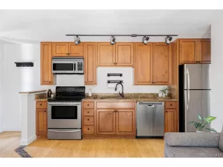 Photo #3: 2306366 Listing