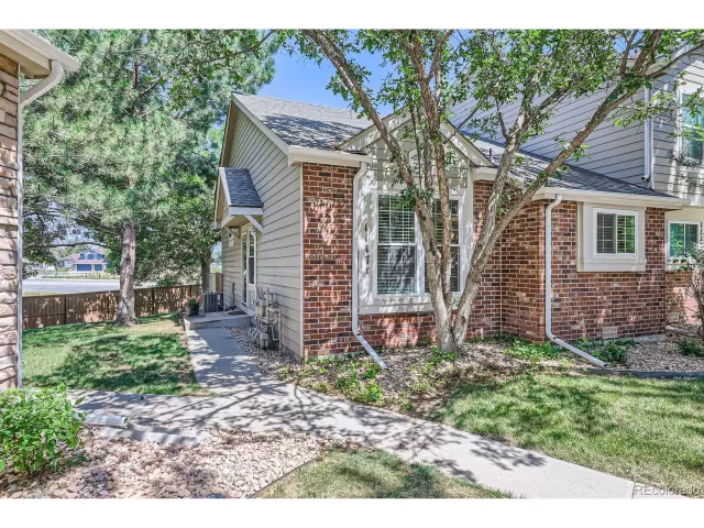 MLS: 2308487 Condo For Sale