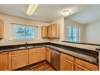 Photo #5: 2308487 Listing